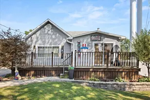 807 N Otter Creek Rd, Streator, IL 61364 - Photo 1