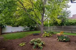 2202 Hedgewood Dr, Bloomington, IL 61704 - Photo 31