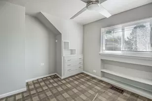 2741 W Chase Ave, Chicago, IL 60645 - Photo 15