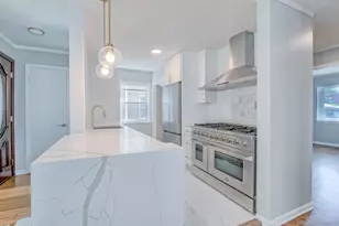 2741 W Chase Ave, Chicago, IL 60645 - Photo 5