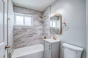 2741 W Chase Ave, Chicago, IL 60645 - Photo 11