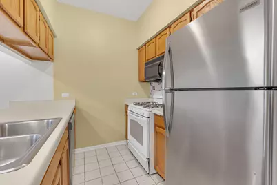 1126 Regency Drive, Schaumburg, IL 60193 - Photo 11