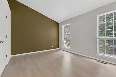 1126 Regency Drive, Schaumburg, IL 60193 - Photo 19