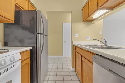 1126 Regency Drive, Schaumburg, IL 60193 - Photo 13