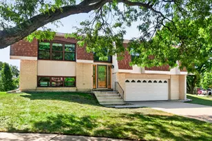 713 N Elm Circle, Itasca, IL 60143 - Photo 1