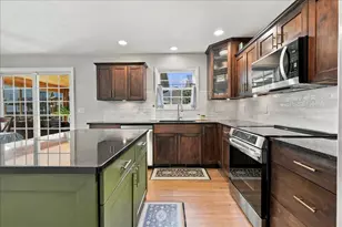 1403 Kickapoo Creek Rd, Bloomington, IL 61705 - Photo 13