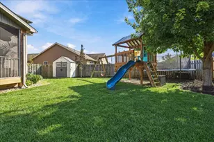 1403 Kickapoo Creek Rd, Bloomington, IL 61705 - Photo 35