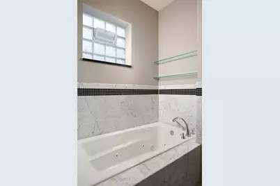 1505 W Walton Street #3, Chicago, IL 60642 - Photo 23