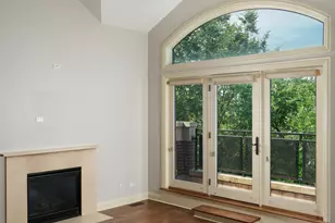 1505 W Walton St, Chicago, IL 60642 - Photo 5