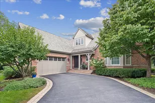 2419 Fox Meadow Cir, Northfield, IL 60093 - Photo 1