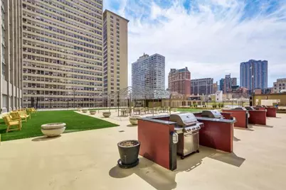 655 W Irving Park Road #410, Chicago, IL 60613 - Photo 21
