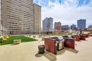 655 W Irving Park Rd, Chicago, IL 60613 - Photo 21