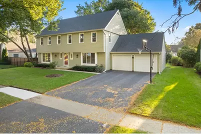 550 Longmeadow Circle, Saint Charles, IL 60174 - Photo 3