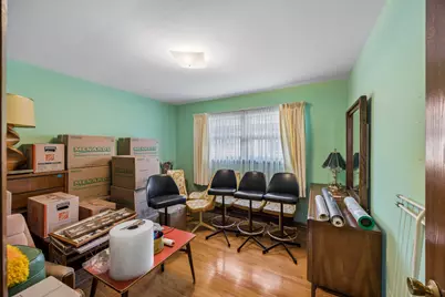 648 Escanaba Avenue, Calumet City, IL 60409 - Photo 11
