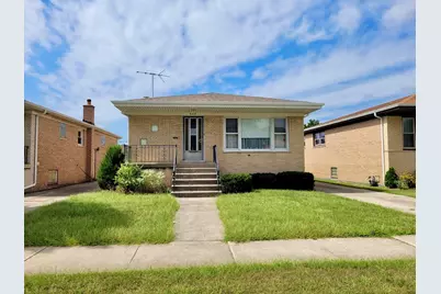 648 Escanaba Avenue, Calumet City, IL 60409 - Photo 1
