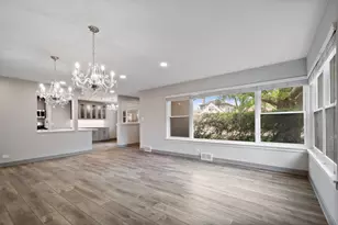 3001 W Chase Ave, Chicago, IL 60645 - Photo 7