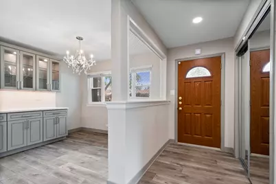 3001 W Chase Avenue, Chicago, IL 60645 - Photo 3