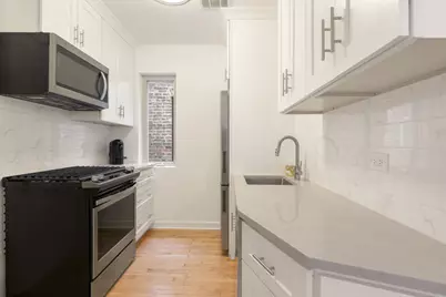 3134 N Clifton Avenue #3E, Chicago, IL 60657 - Photo 7