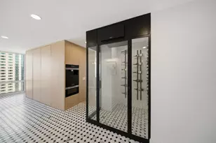 111 E Chestnut St, Chicago, IL 60611 - Photo 23