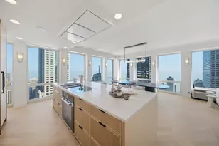 111 E Chestnut St, Chicago, IL 60611 - Photo 13