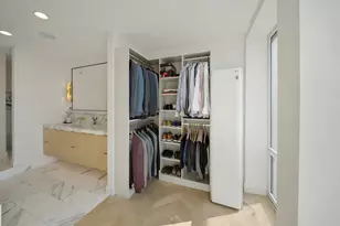 111 E Chestnut St, Chicago, IL 60611 - Photo 53