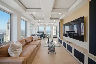 111 E Chestnut St, Chicago, IL 60611 - Photo 33