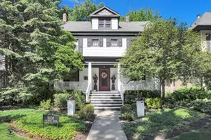 9608 S Longwood Dr, Chicago, IL 60643 - Photo 1