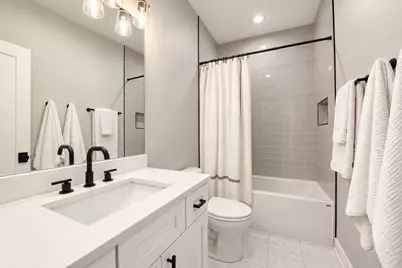 3730 N Albany Avenue, Chicago, IL 60618 - Photo 29