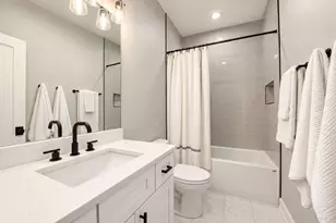 3730 N Albany Ave, Chicago, IL 60618 - Photo 29