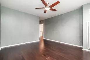 21 W Chestnut St, Chicago, IL 60610 - Photo 9