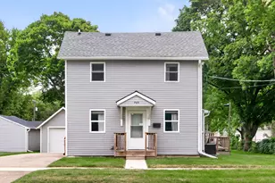 705 S 3rd St, Oregon, IL 61061 - Photo 5