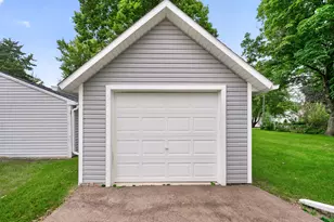 705 S 3rd St, Oregon, IL 61061 - Photo 27