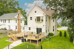 1227 W Stephenson St, Freeport, IL 61032 - Photo 33