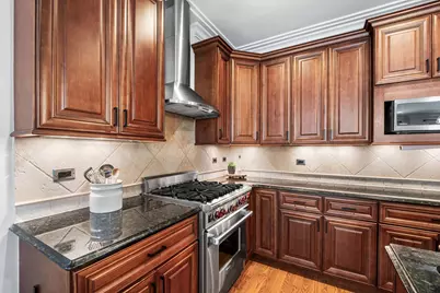 3340 N Damen Avenue #2S, Chicago, IL 60618 - Photo 11