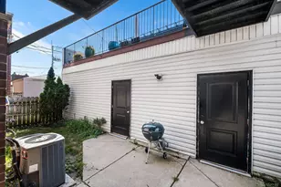 3340 N Damen Ave, Chicago, IL 60618 - Photo 25