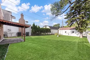 3354 N Paris Ave, Chicago, IL 60634 - Photo 15