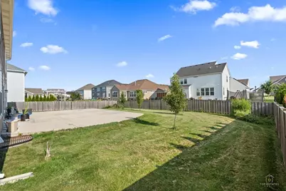 3617 Emerald Road, Elgin, IL 60124 - Photo 33