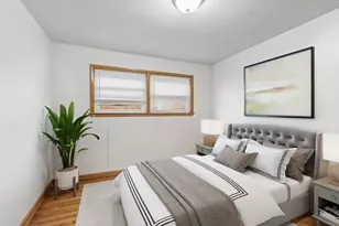 10513 S Ave E, Chicago, IL 60617 - Photo 5
