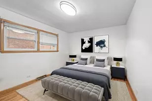 10513 S Ave E, Chicago, IL 60617 - Photo 7