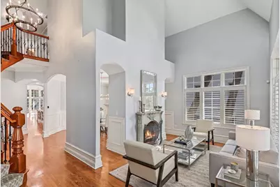 849 E Hillside Road, Naperville, IL 60540 - Photo 7
