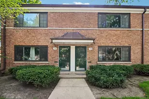 738 Dodge Ave, Evanston, IL 60202 - Photo 1