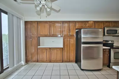 7601 Lincoln Avenue #502, Skokie, IL 60077 - Photo 13