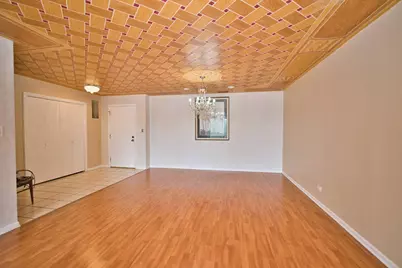 7601 Lincoln Avenue #502, Skokie, IL 60077 - Photo 5