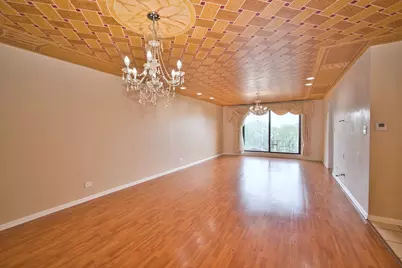 7601 Lincoln Avenue #502, Skokie, IL 60077 - Photo 3