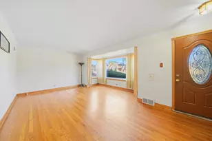 5434 S Neenah Ave, Chicago, IL 60638 - Photo 7