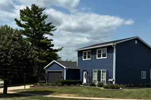 130 Lasalle Rd, Streamwood, IL 60107 - Photo 1