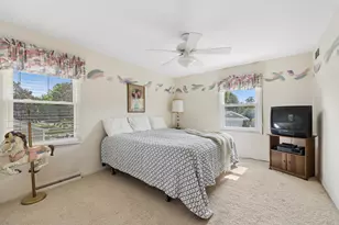 1132 W Mallard Dr, Palatine, IL 60067 - Photo 23
