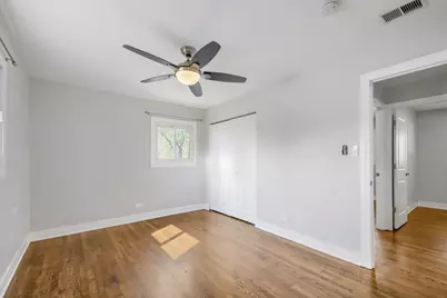 2050 Shepard Road, Hoffman Estates, IL 60169 - Photo 13