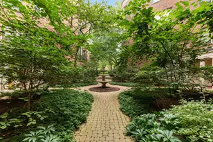 946 Michigan Ave, Evanston, IL 60202 - Photo 3