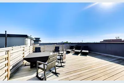 2405 W Iowa Street #402, Chicago, IL 60622 - Photo 23